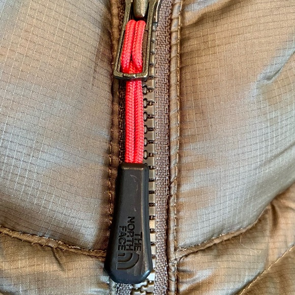 The North Face Women’s Thunder Jacket - Picture 10 of 15